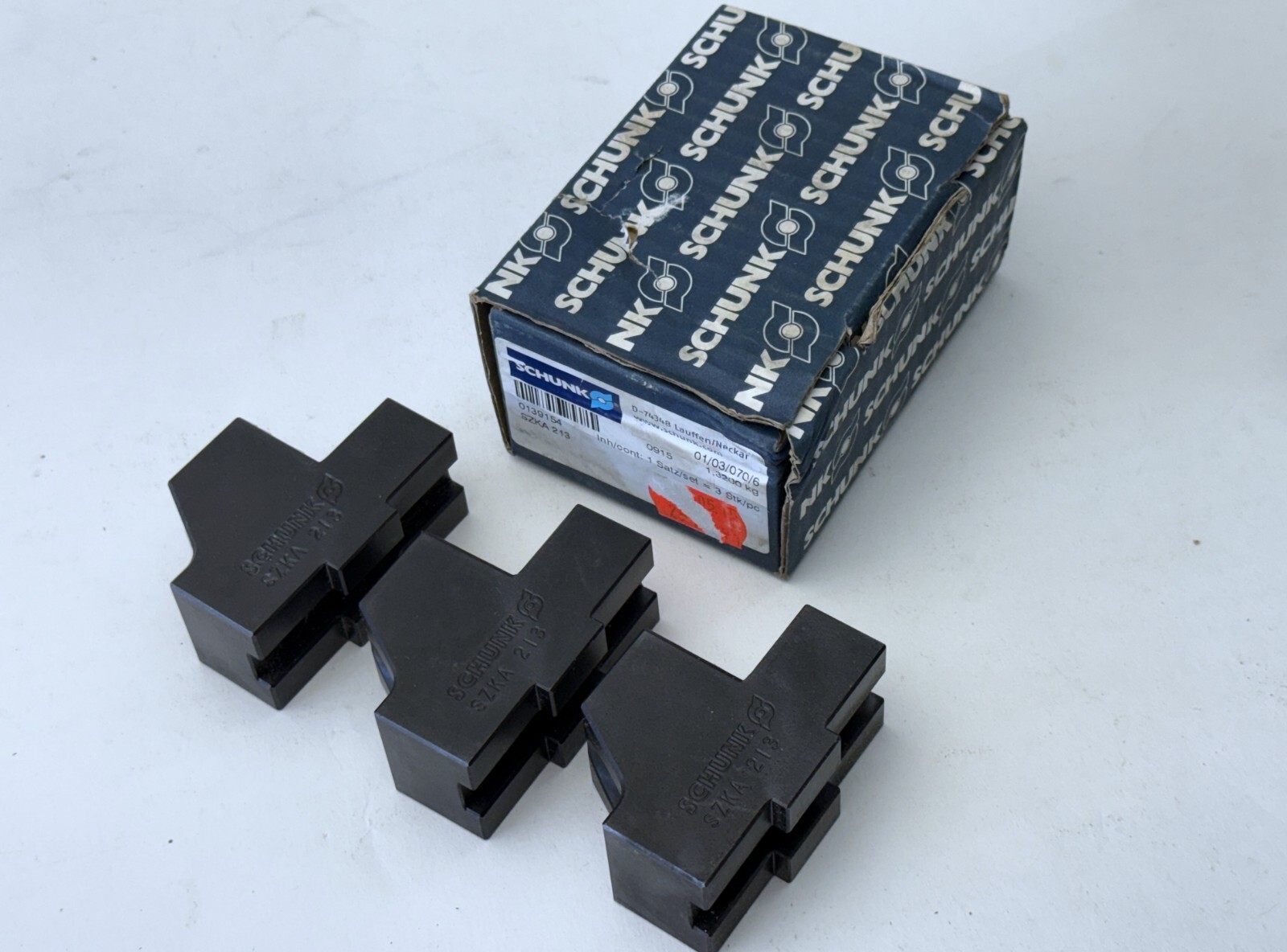 SCHUNK Hard CLAW Jaw ( Set of 3 ) Tongue and groove SZKA 213