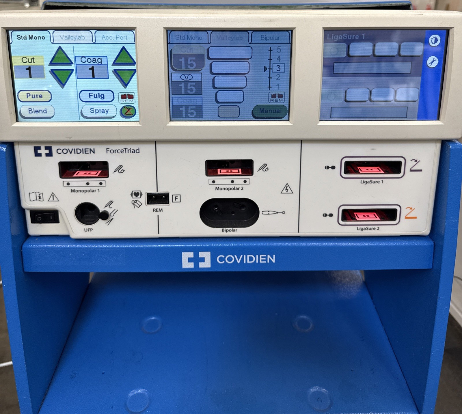 Covidien ForceTriad Energy Platform v4.00 ESU w/ Cart, Tripp-Lite Medical Outlet