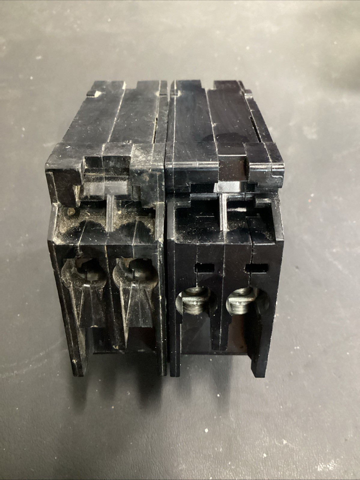 Lot Of 2 Bryant BR2020 Type BRD 20-20 AMP Twin Pole Used (CHIPPED)