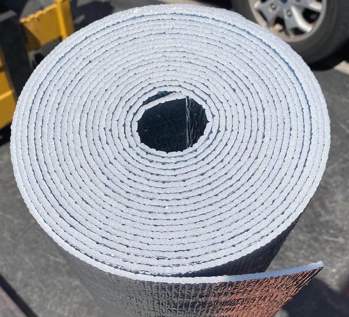 Rollo de lámina de ingeniería aislante reflectante de 16 pulgadas x 50 pies NEW