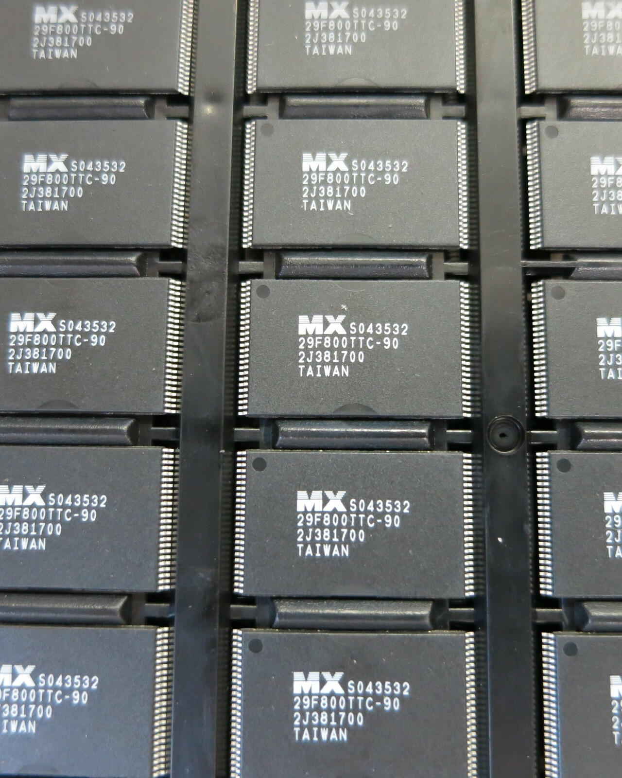 BRAND NEW 5 PCS OF MACRONIX MX29F800TTC-90 $19.95 ** US STOCK **
