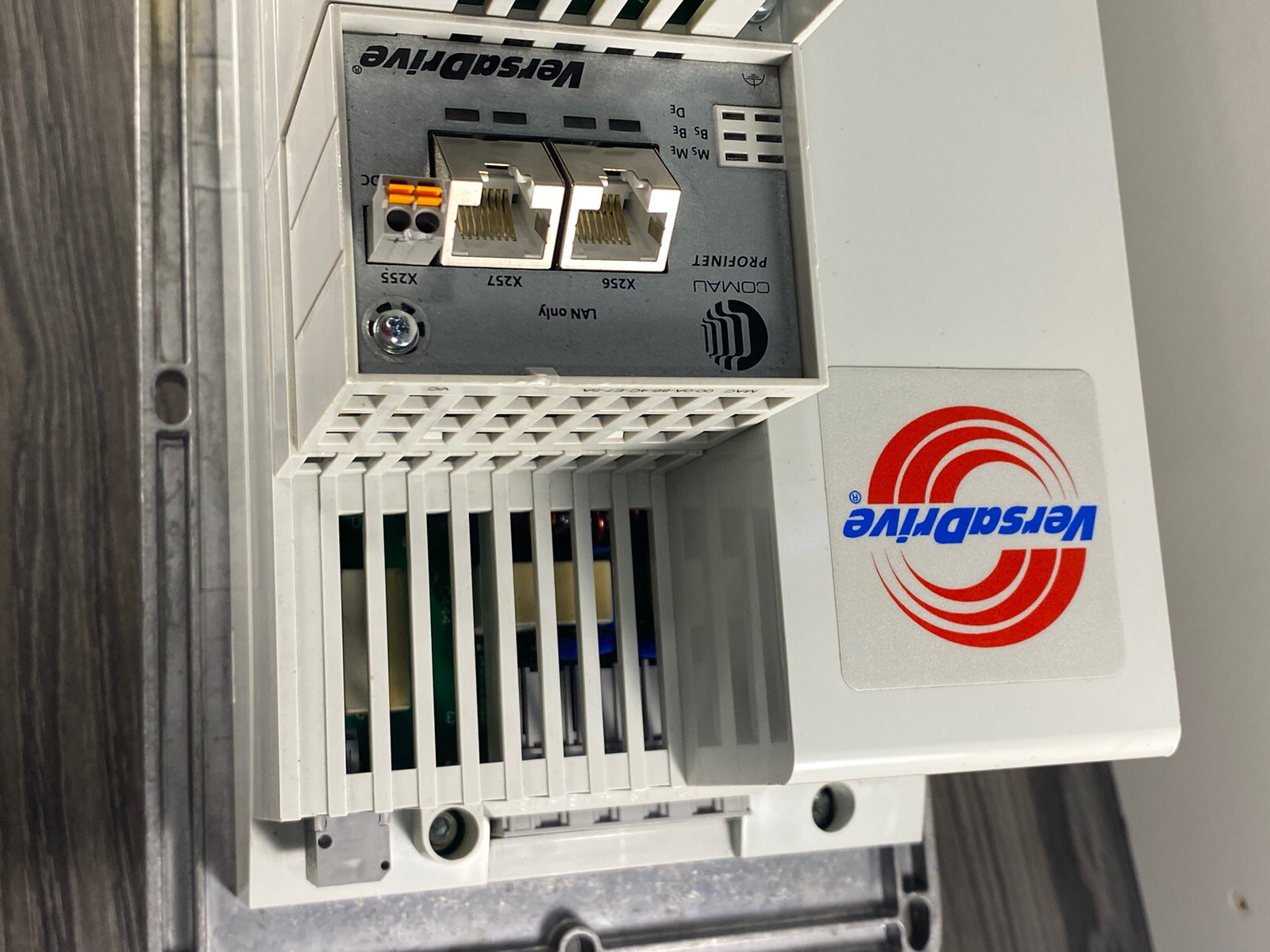 New Comau Profinet VersaDrive TAL-S389148 S389148 AC Drive 11.0kW – USA