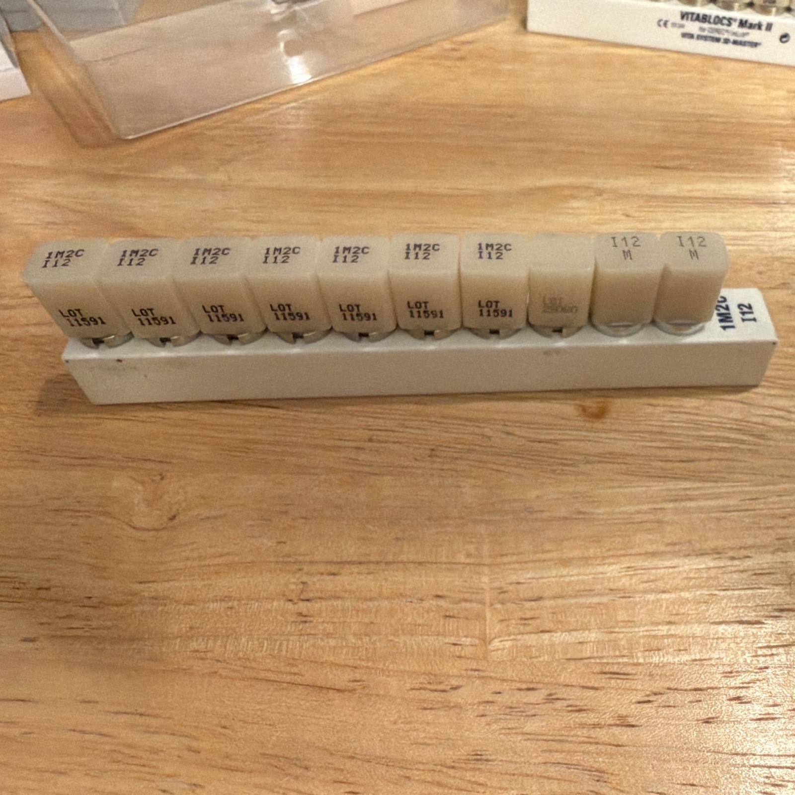 VITA VITABLOCS Mark II Shade Guide Blocks Tabs Set 1M2C I12 Lab, I12M