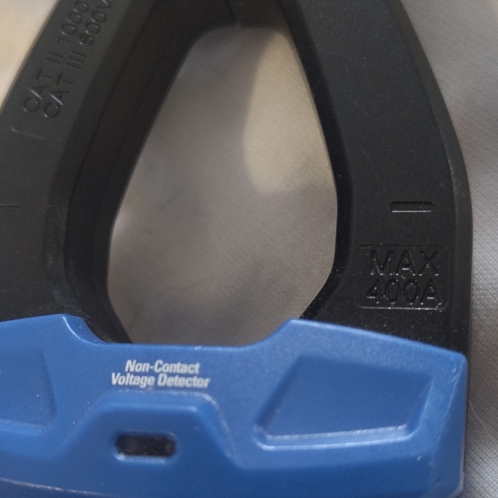 Kobalt DT-9180D True RMS Clamp Meter CAT III 600V 400A NCV 4000 Count