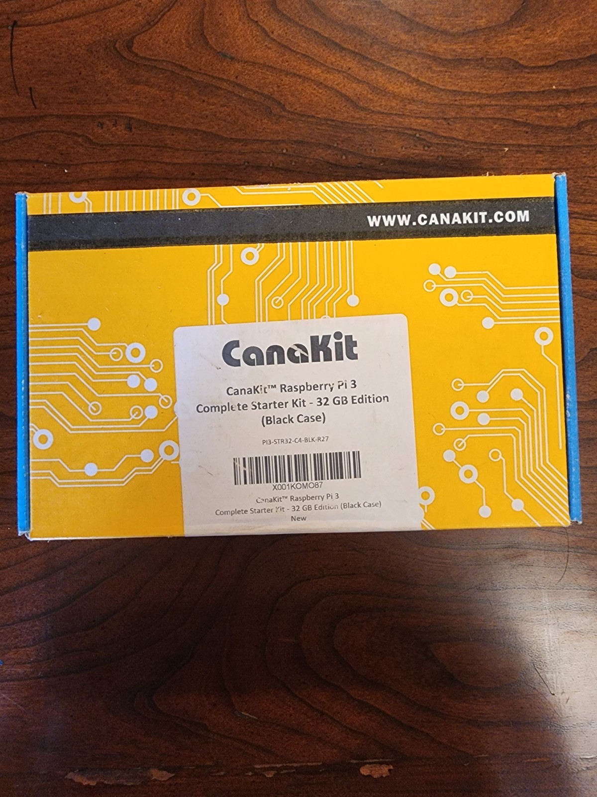 CanaKit Raspberry Pi 3 Complete Starter Kit – 32 GB Edition PI3-STR32-C4-BLK-R27