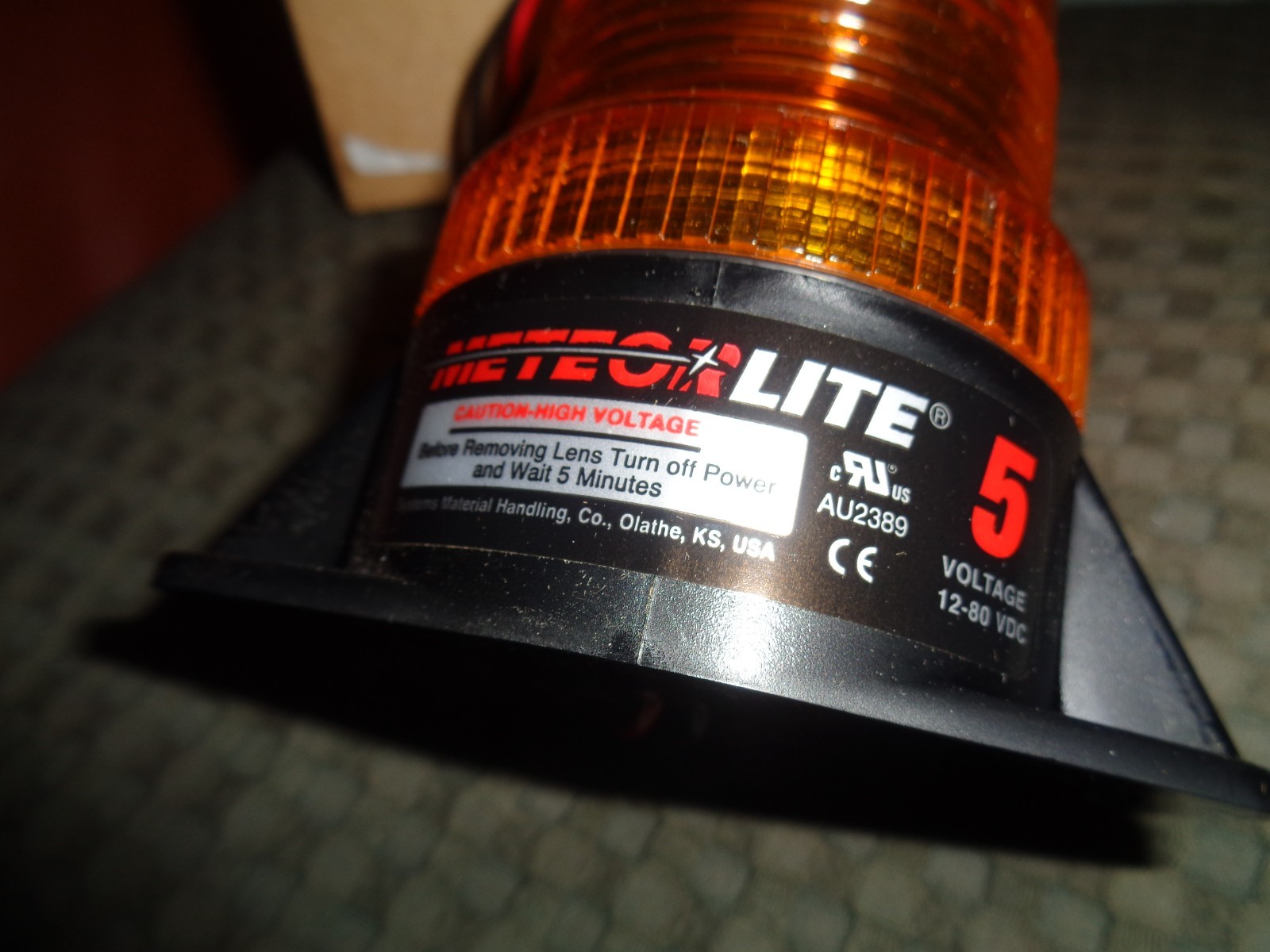 METEORLITE 5 VOLT 12-80 VDC FLASHING STROBE LIGHT AMBER LENS – NEW