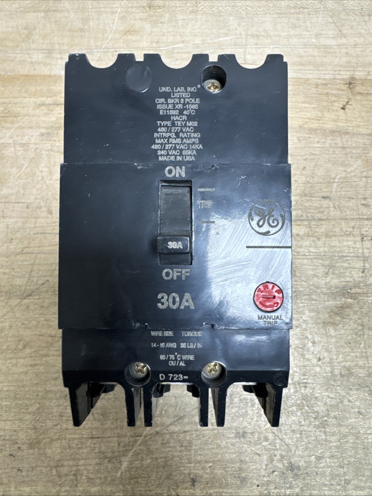 GENERAL ELECTRIC TEY330 TEY 3 POLE 30 AMP 480v CIRCUIT BREAKER