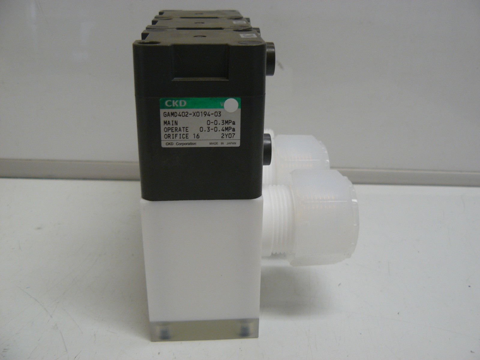 CKD GAMD402-X0194-03 PNEUMATIC ACTUATED CHEMICAL VALVES 0-0.3 MPA NEW