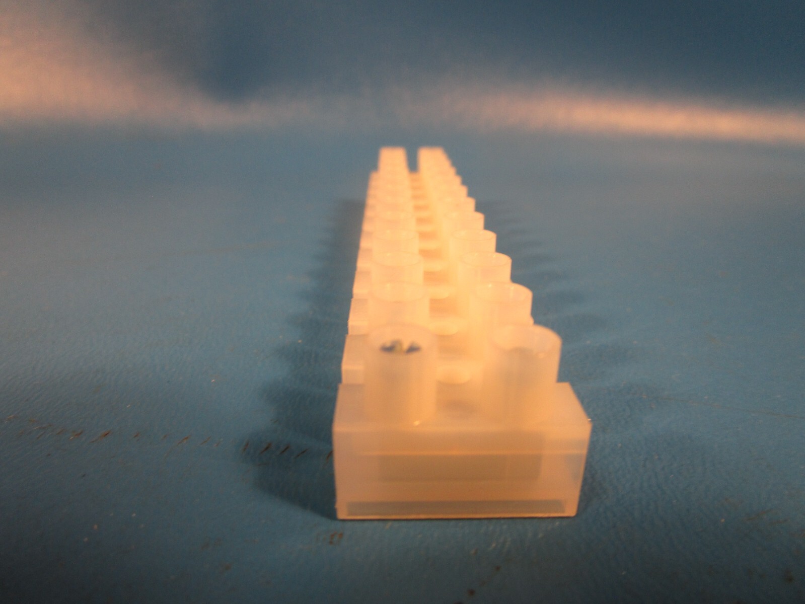 Weco 323-HDS/12, 323 Terminal Block, Connector Terminal Block, 24 Positions/12