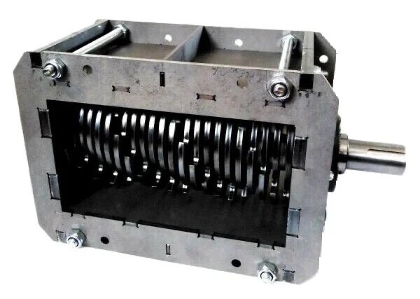 SHREDDER FULLY BUILT – 21 x 5MM 3 BLADE ROTATING SHEAR CUTS PLUS 6MM SIEVE