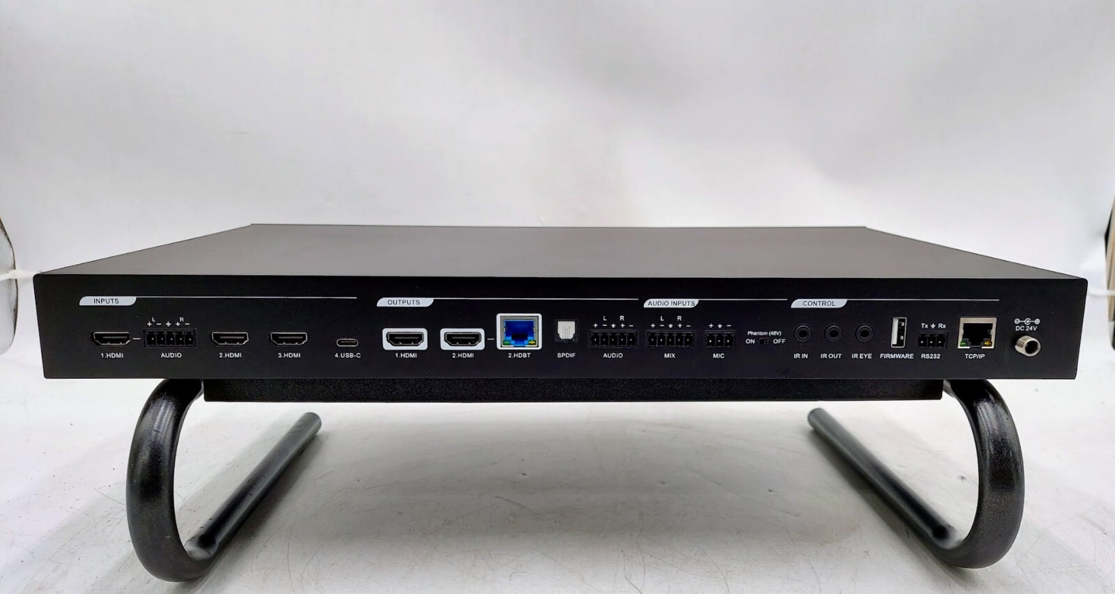 KanexPro SCU42TS 4×2 HDMI 2.0 Seamless Matrix Switcher
