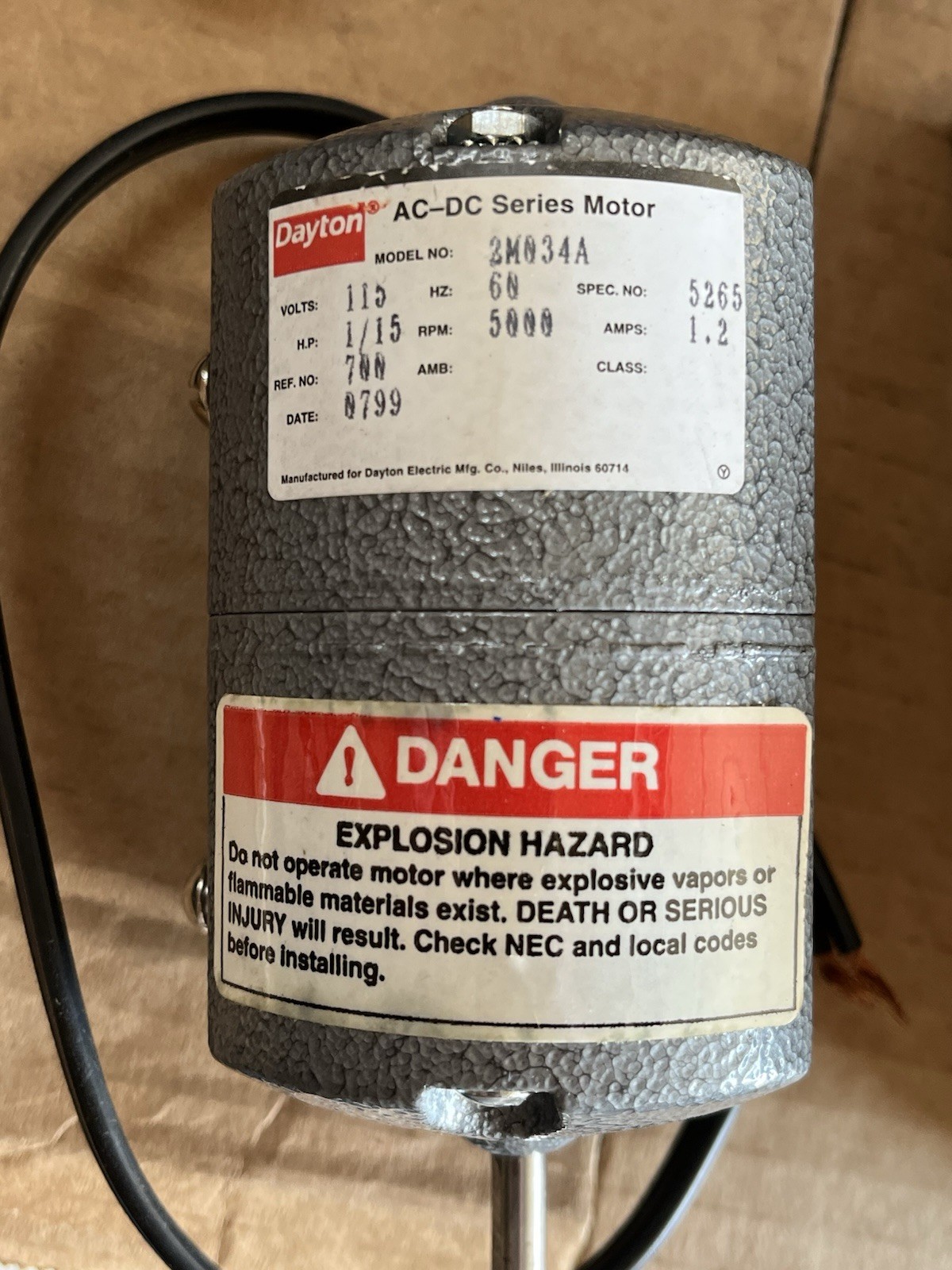 Dayton 3MO34A 1/15 HP Universal AC/ Motor NIB Free Shipping USA