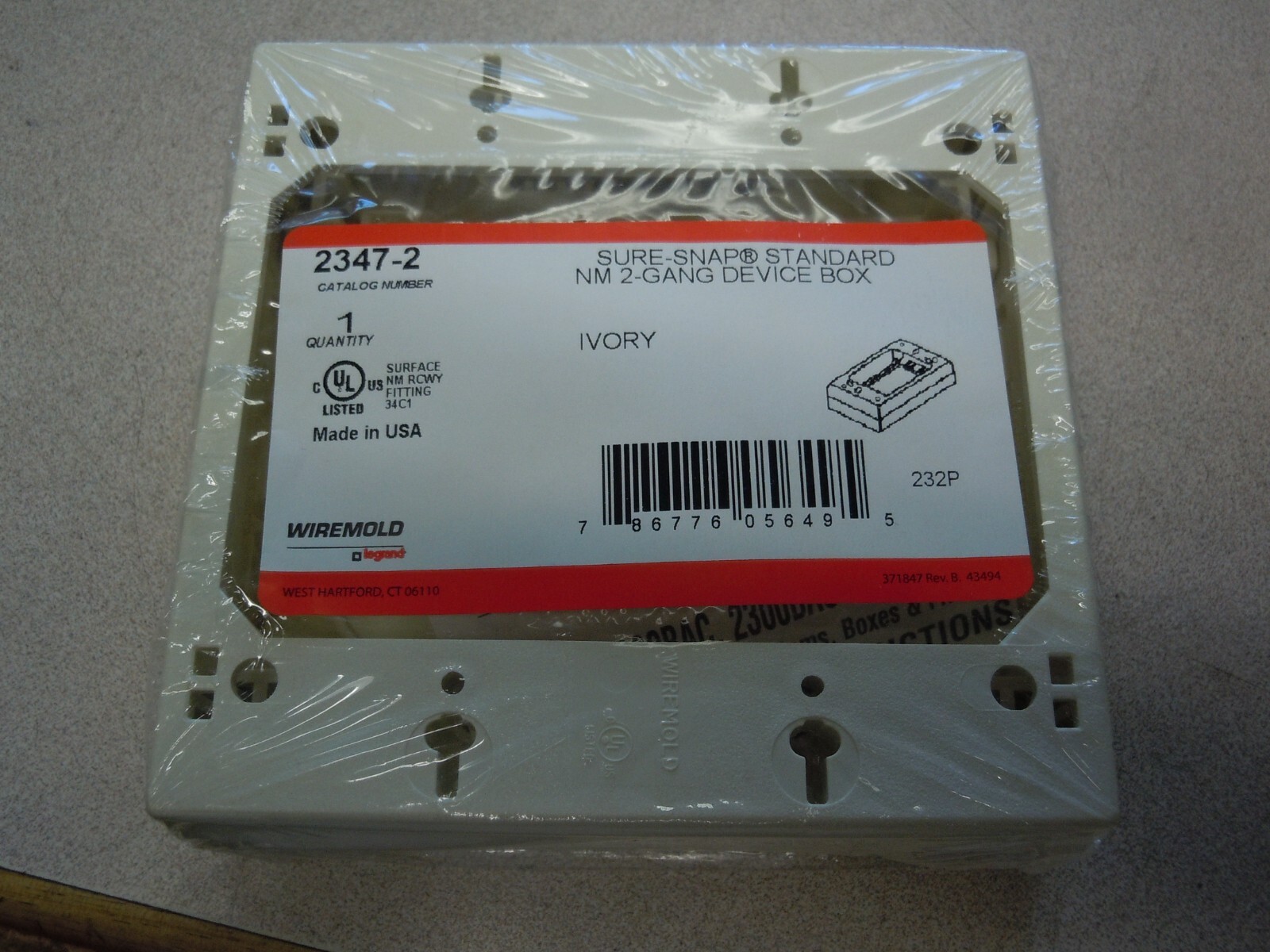 Wiremold 2347-2 2-Gang Straight Device Box, 4-3/4″ x 4-7/8″ x 1-3/8″ PVC 10 pk