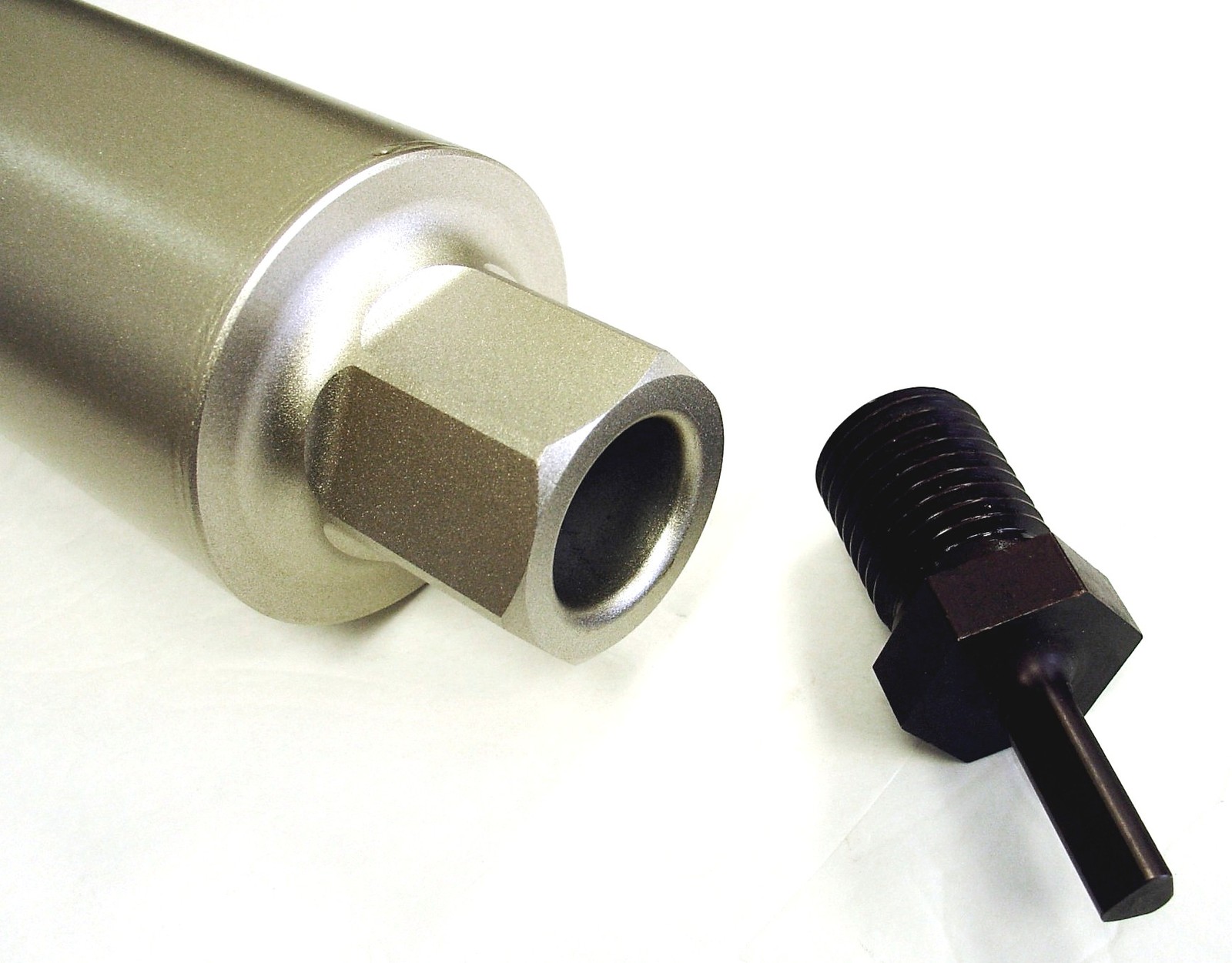 Core Drill Bit Adapter: 1-1/4” – 7 Threaded Male to 1/2” Shank