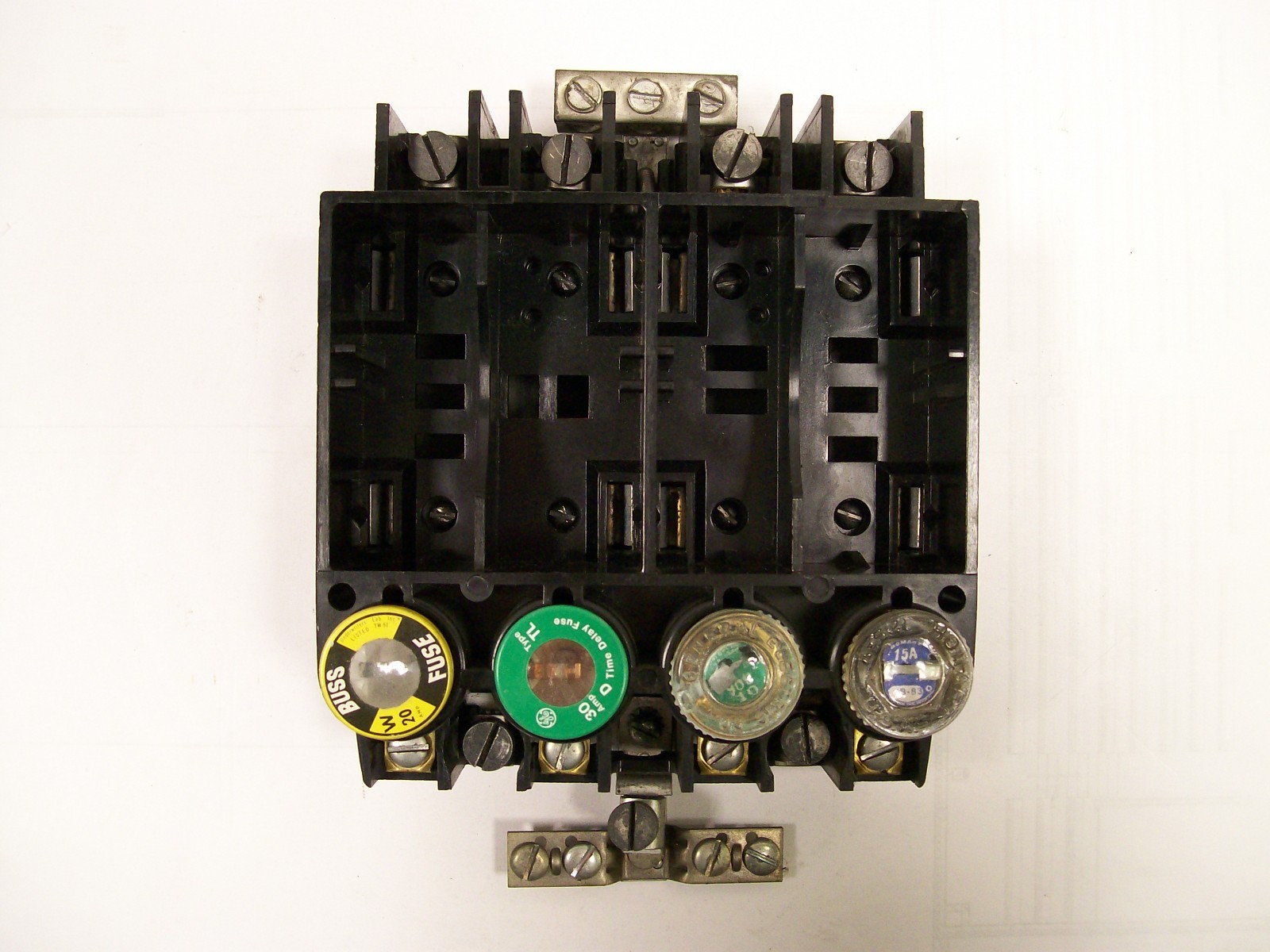 C-H Cutler-Hammer Dual 60Amp Fuse Panel Block Interior 4334H204 1PH NO PULLOUTS