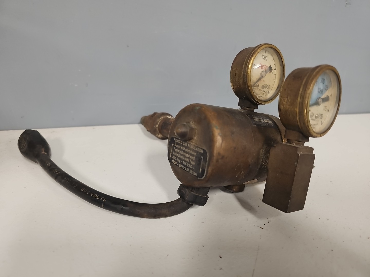 Vintage AIRCO INC. Heated Air Regulator Model 320 Untested