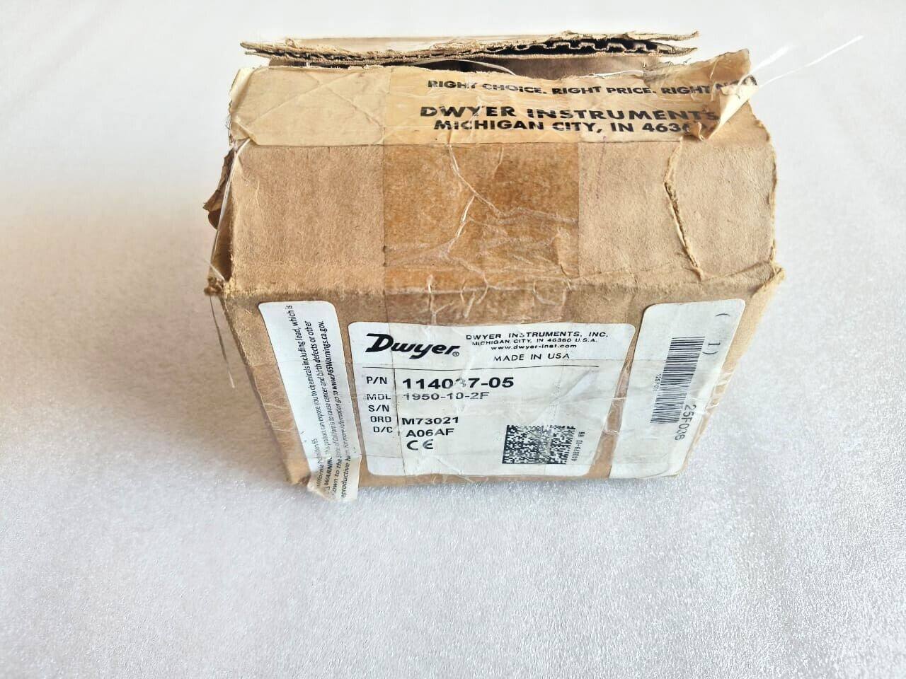 DWYER 1950-10-2F EXPLOSION PROOF DIFFRENTIAL PRESSURE SWITCH NEW# FREE SHIPPING.