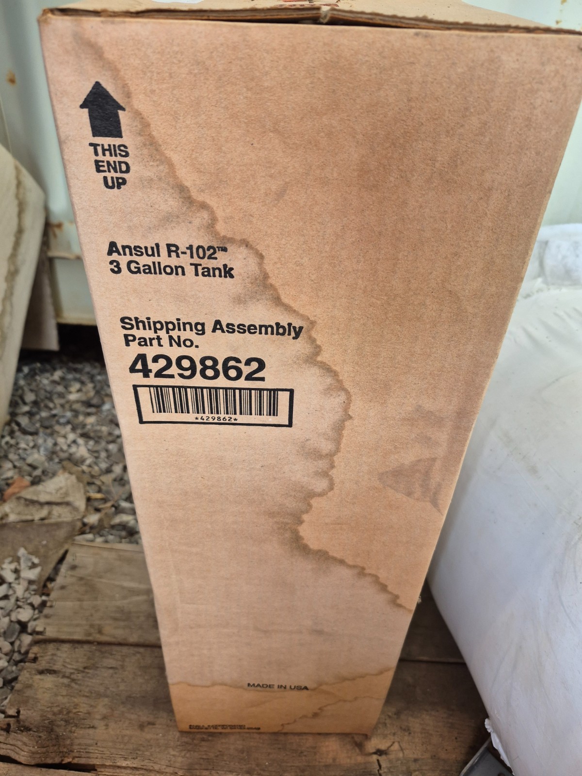 ANSUL R-102 AUTOMAN RELEASE ASSEMBLY, 3 GALLON TANK, AND LIQUID FIRE SUPPRESSANT
