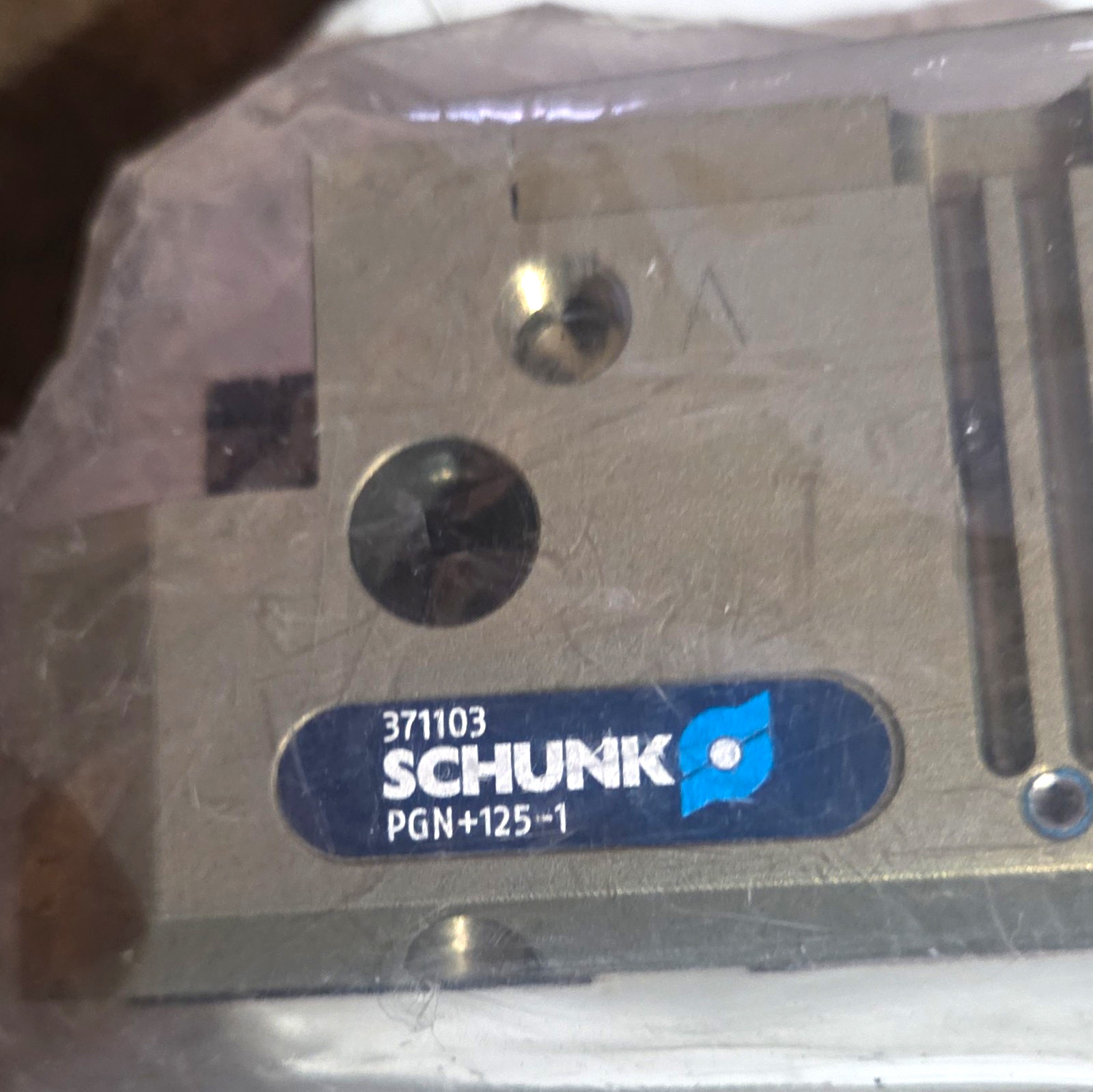 SCHUNK PGN+125-1 Pneumatic Gripper 371103 MPN 371103 PGN+125-1