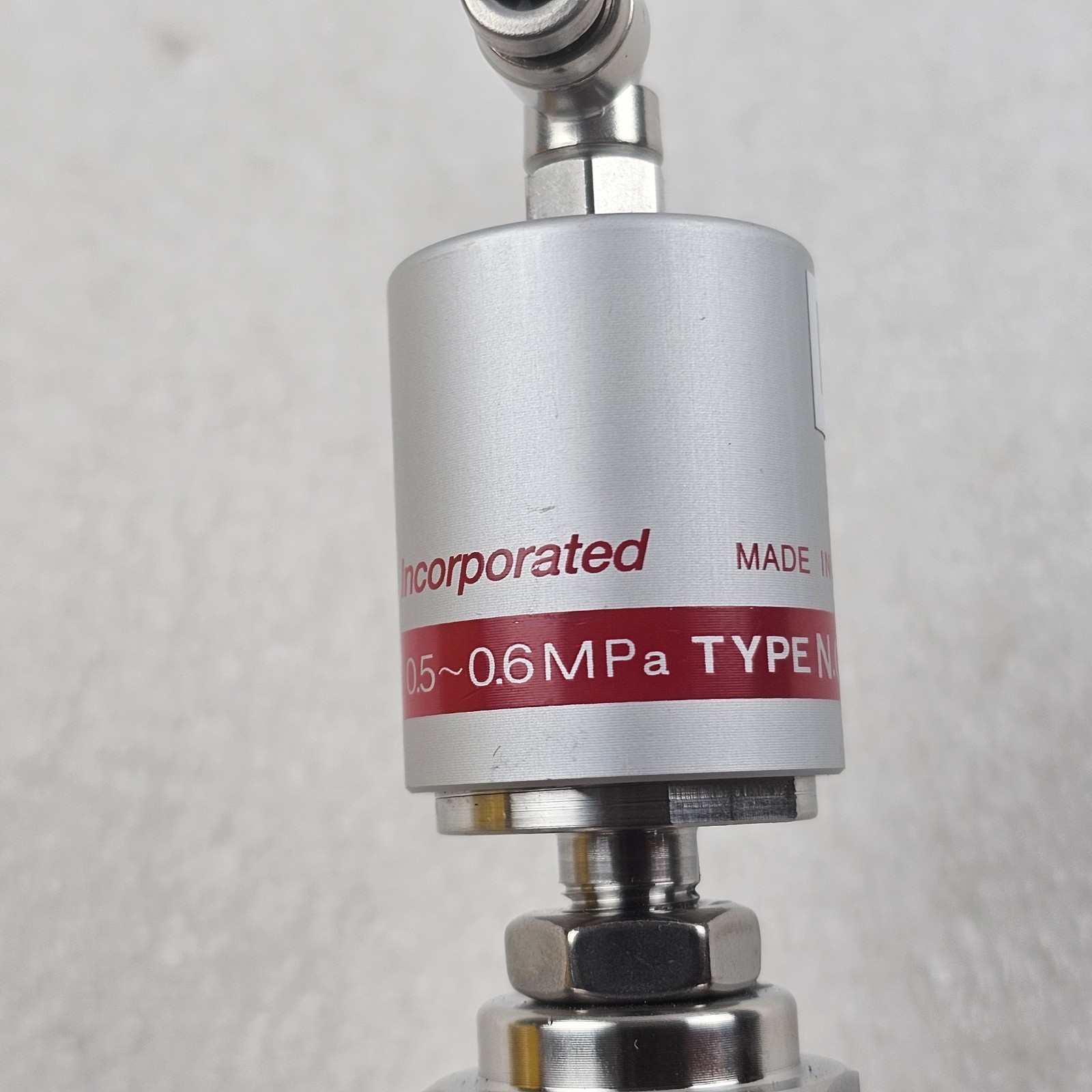 Fujikin Incorporated O.P. 0.5~0.6MPa TYPE N.C./ FUJIKIN316L-P / JBWVU000