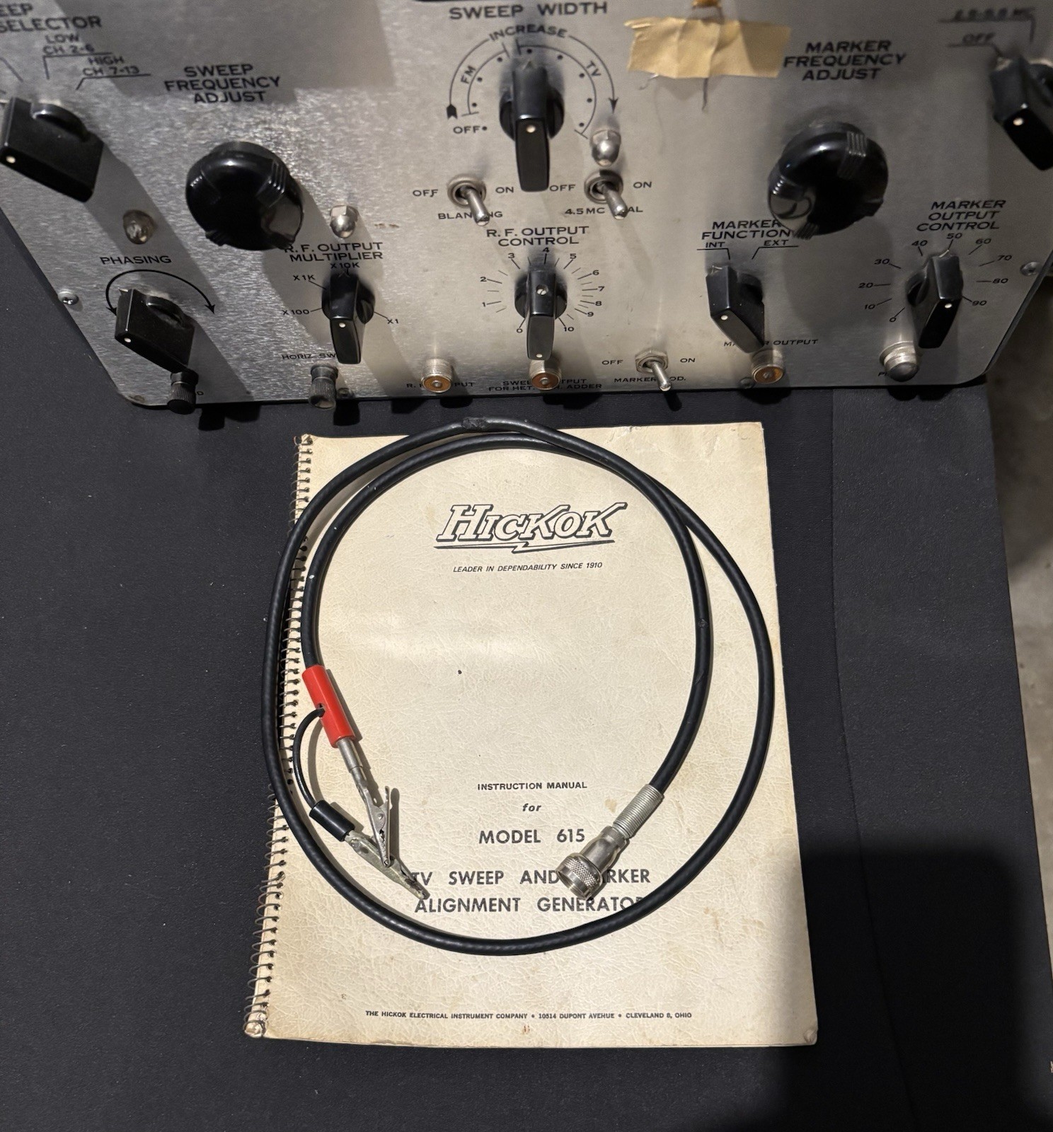 Hickok Model 615 TV Sweep & Marker Alignment Generator Serial 155-12598 Untested