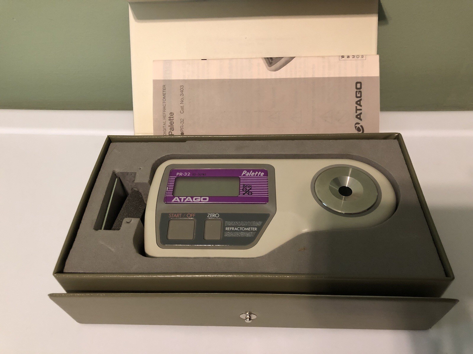 Atago PR-32 Pallet Digital Refractometer, Brix Meter 0–32.0%
