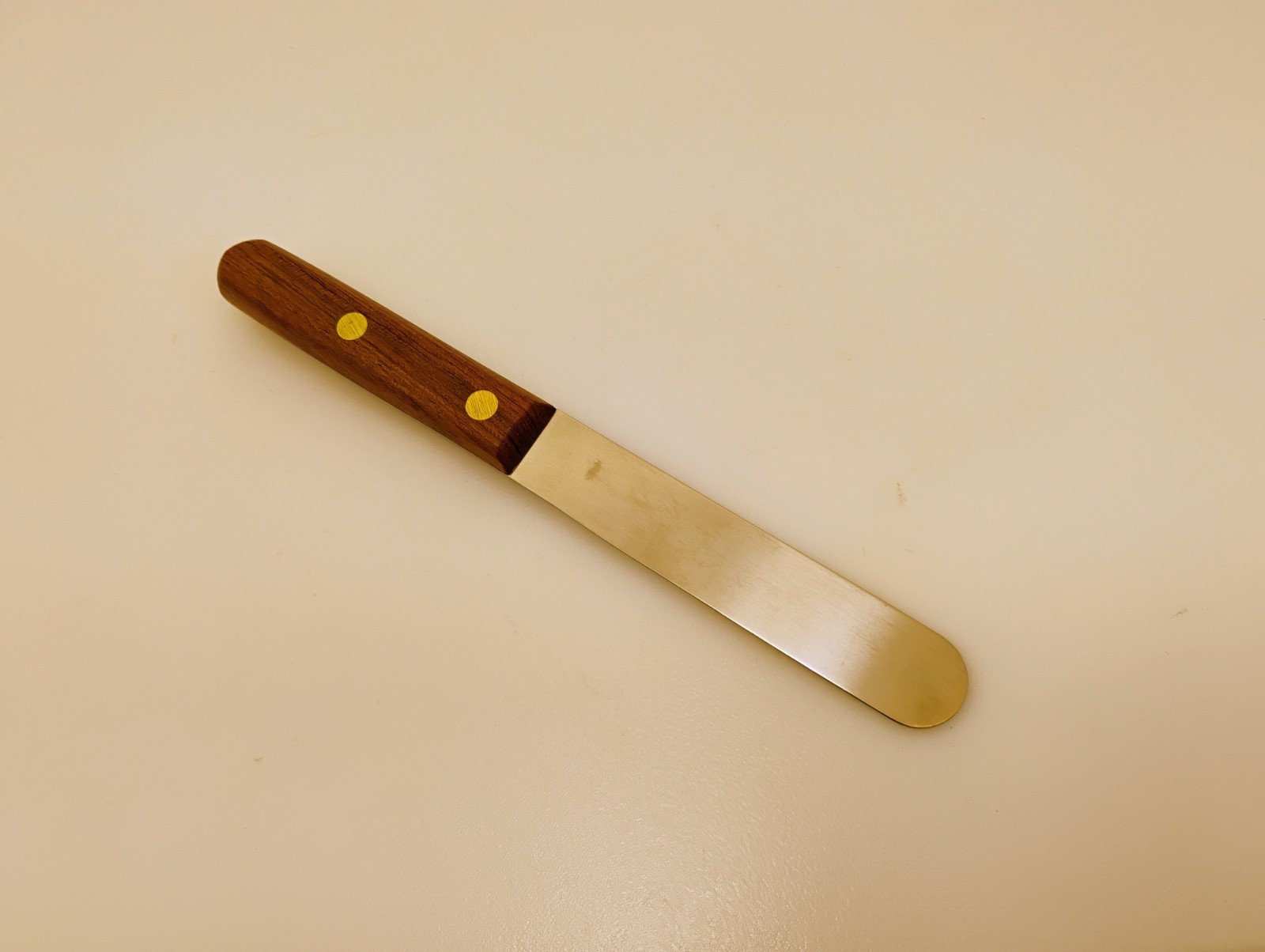USA Dental Spatula 4R Stainless Wood Handle 4.5″X7/8 Stiff Blade Brass Rivets