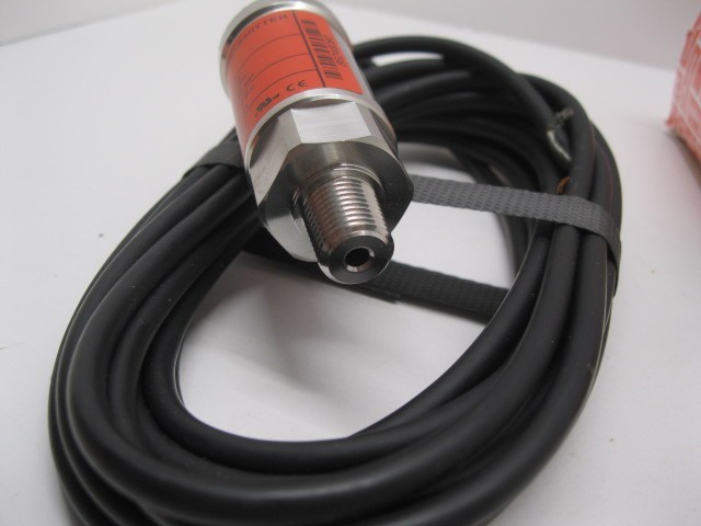 Danfoss Pressure Transmitter 060G2058 AKS 33 Made in Denmark New Open Box
