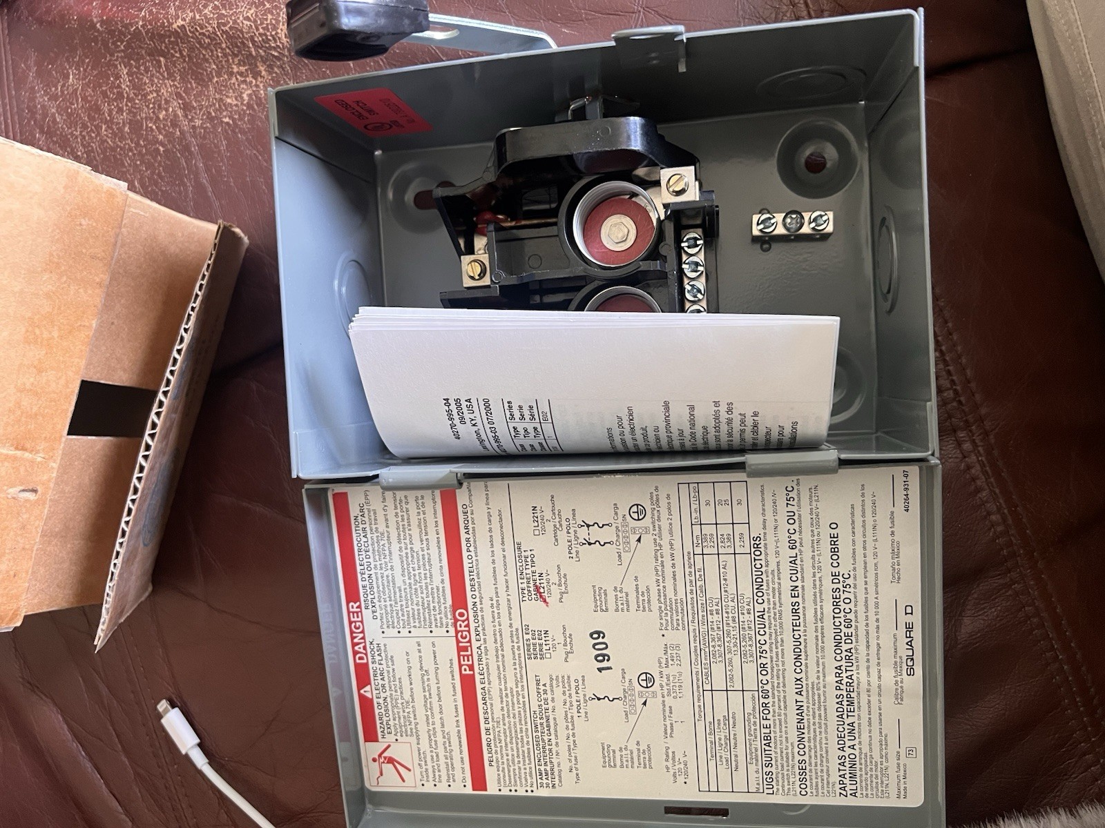 Square D 30 amps Fusible 2-Pole Fuse Safety Switch