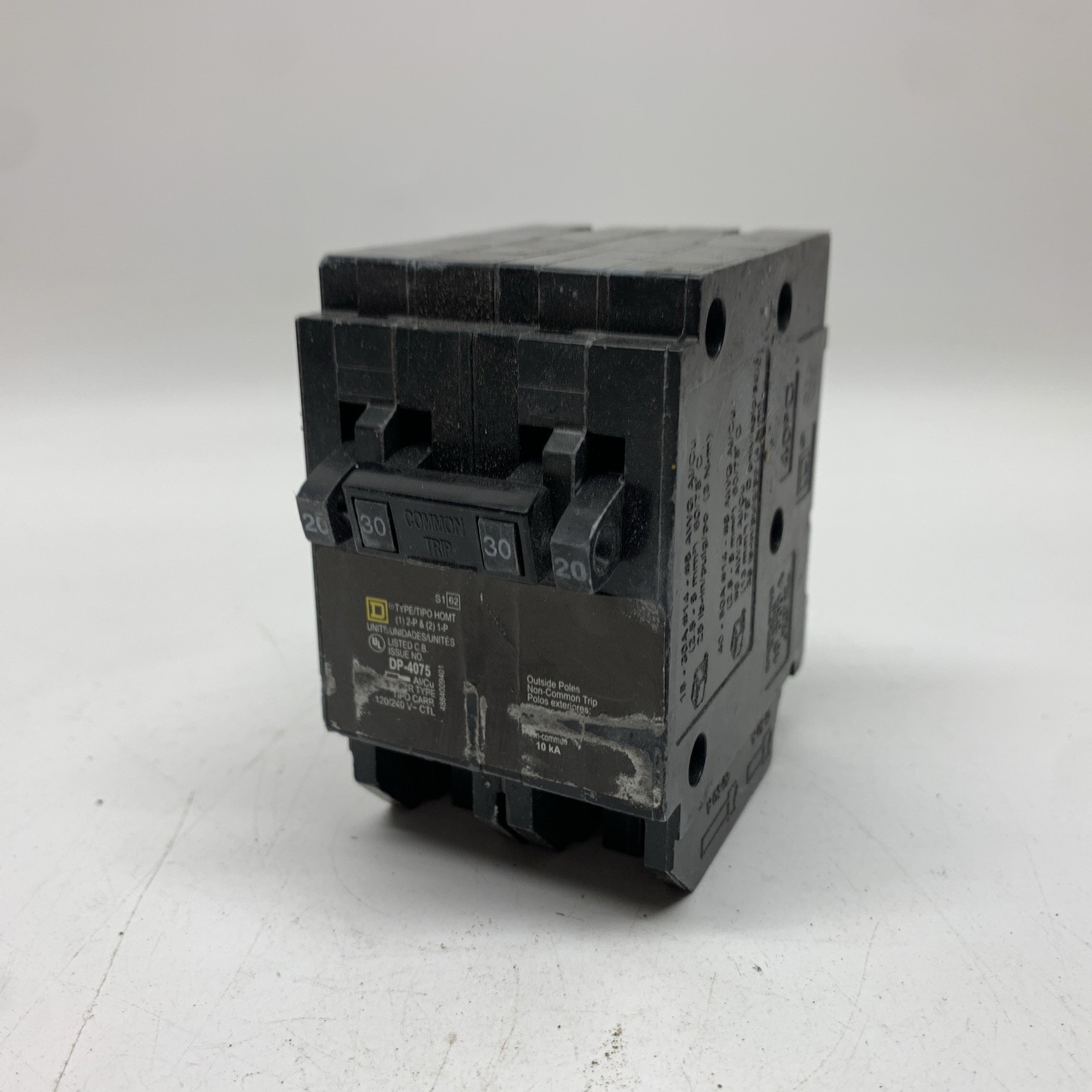 Square D HOMT2020230CP 20 A Miniature Quadplex Circuit Breaker used- modified