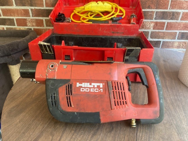 Hilti DD EC-1 Diamond Core Drill Wet Drilling Machine Kit With Core Bits & Case.