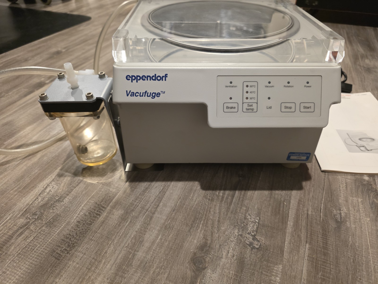 Eppendorf 5301 Vacufuge Centrifuge w/ Vac Pump & Rotor-Buyer Arranged Freight OK