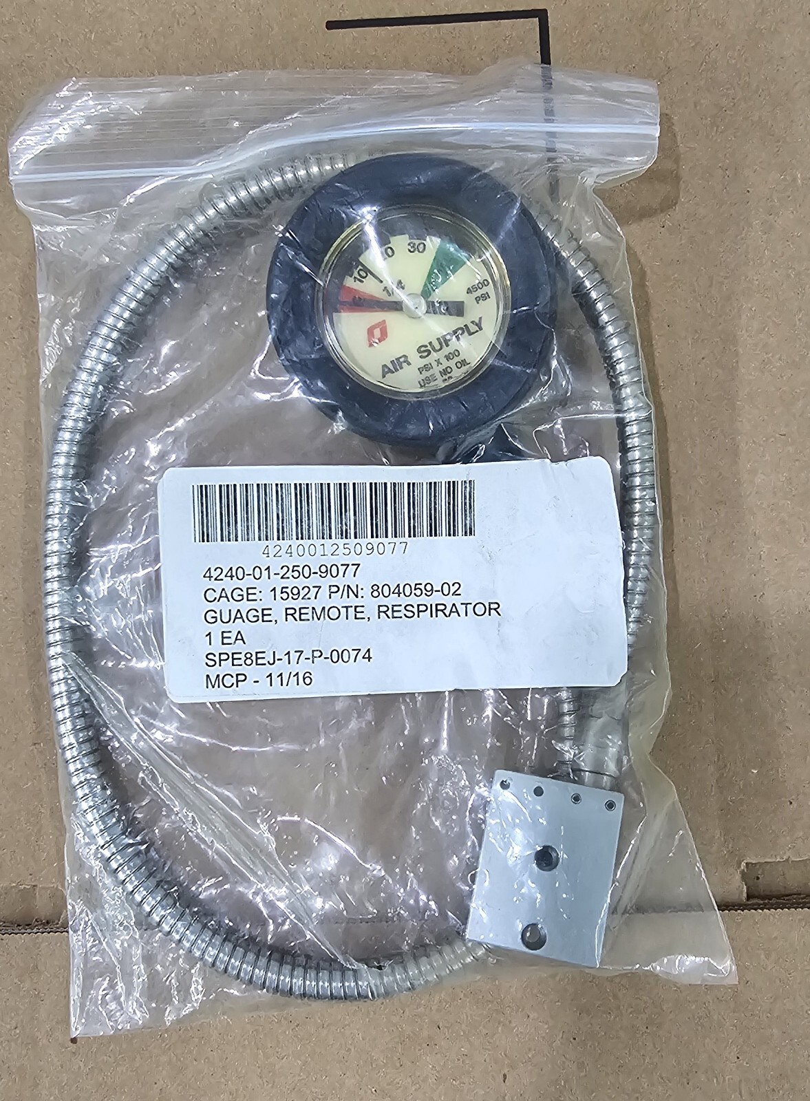 Brand New Scott Remote Pressure gauge with connecting hose. Item # 804059-02