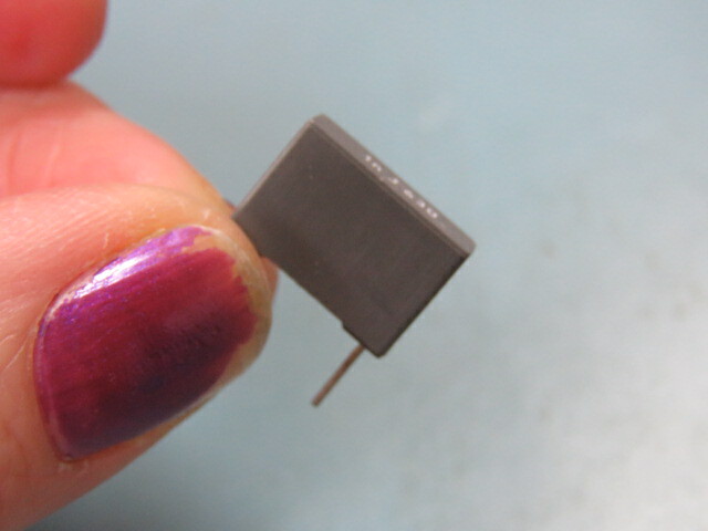 ARCOTRONICS R73PF1100SE00J Qty of 100 per Lot Polyproylene Capacitor