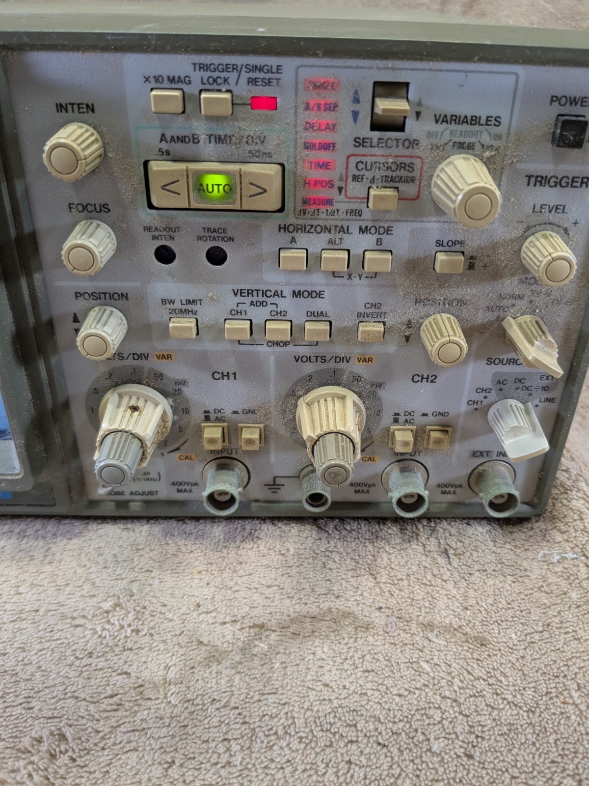 Hitachi V-1065A Analog Benchtop Oscilloscope 2-Channel 100MHz – TURNS ON