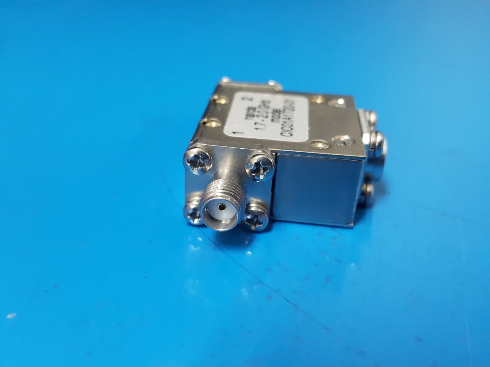 Narda CIC01A1720-01: Circulator 1.7 – 2.0GHz (21)