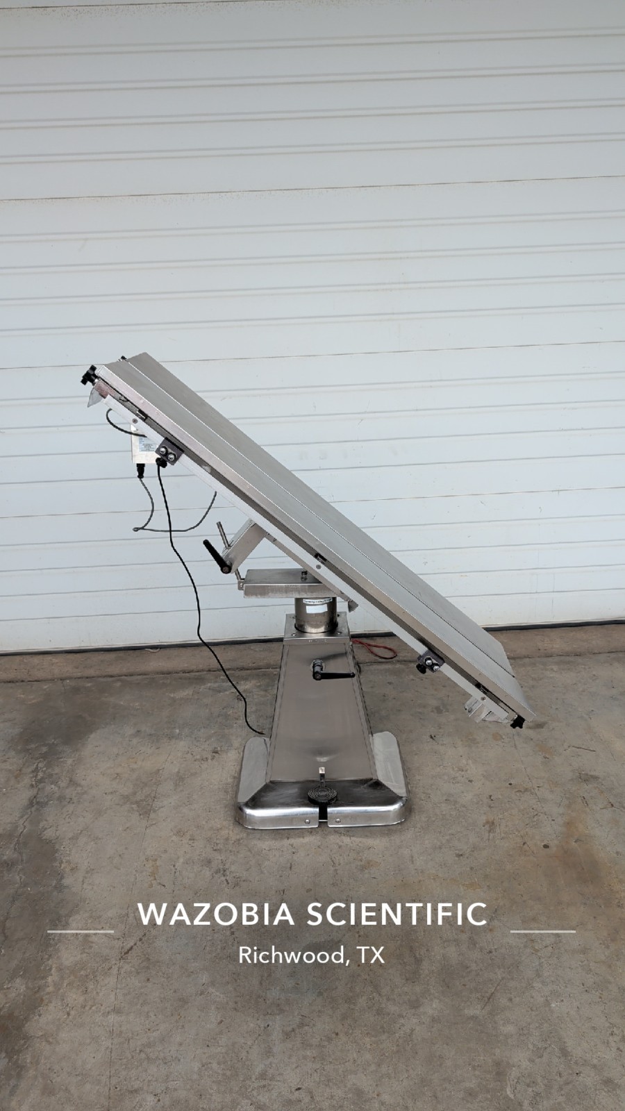 SHOR-LINE V-TOP HEATED ADJUSTABLE SURGERY TABLE