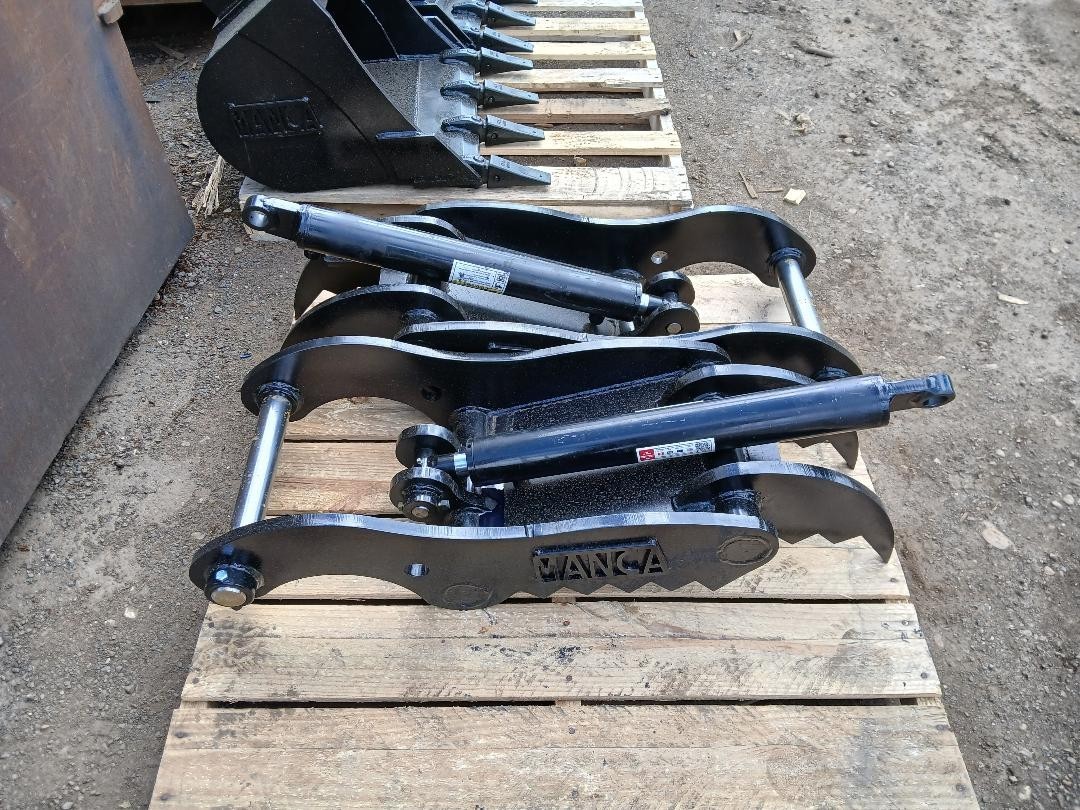 kubota kx057 and u55 hydraulic thumb kit