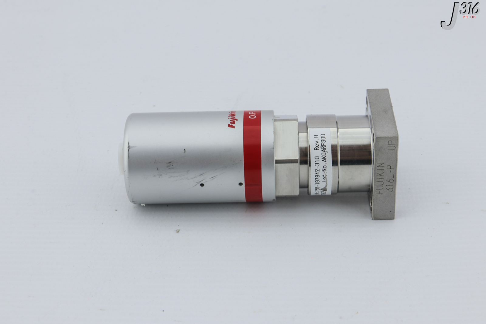 28538 LAM RESEARCH FUJIKIN DIA VLV, N.C., O.P. 0.5-0.6 MPA 766-197842-310