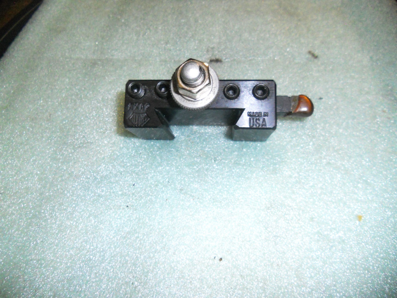 Aloris AXA-2 Quick Change Turning, Boring, and Facing Tool Holder
