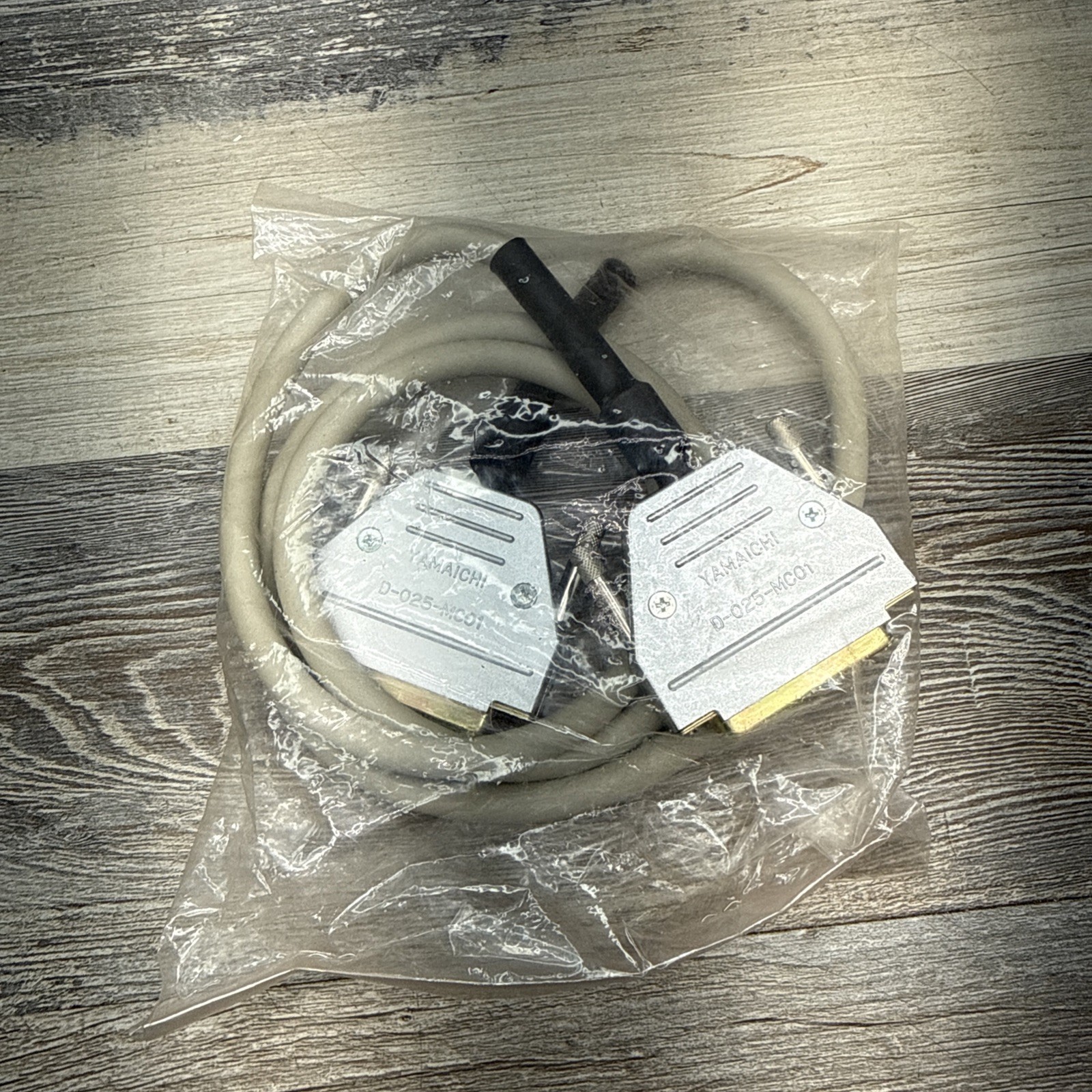 Yamaichi D-025-MC01 D025MC01 25-Pin Male Connector Cable