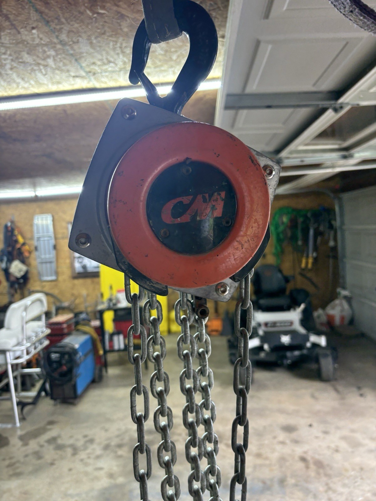 1 Ton Cm Hurricane Chain Hoist 20’ Lift
