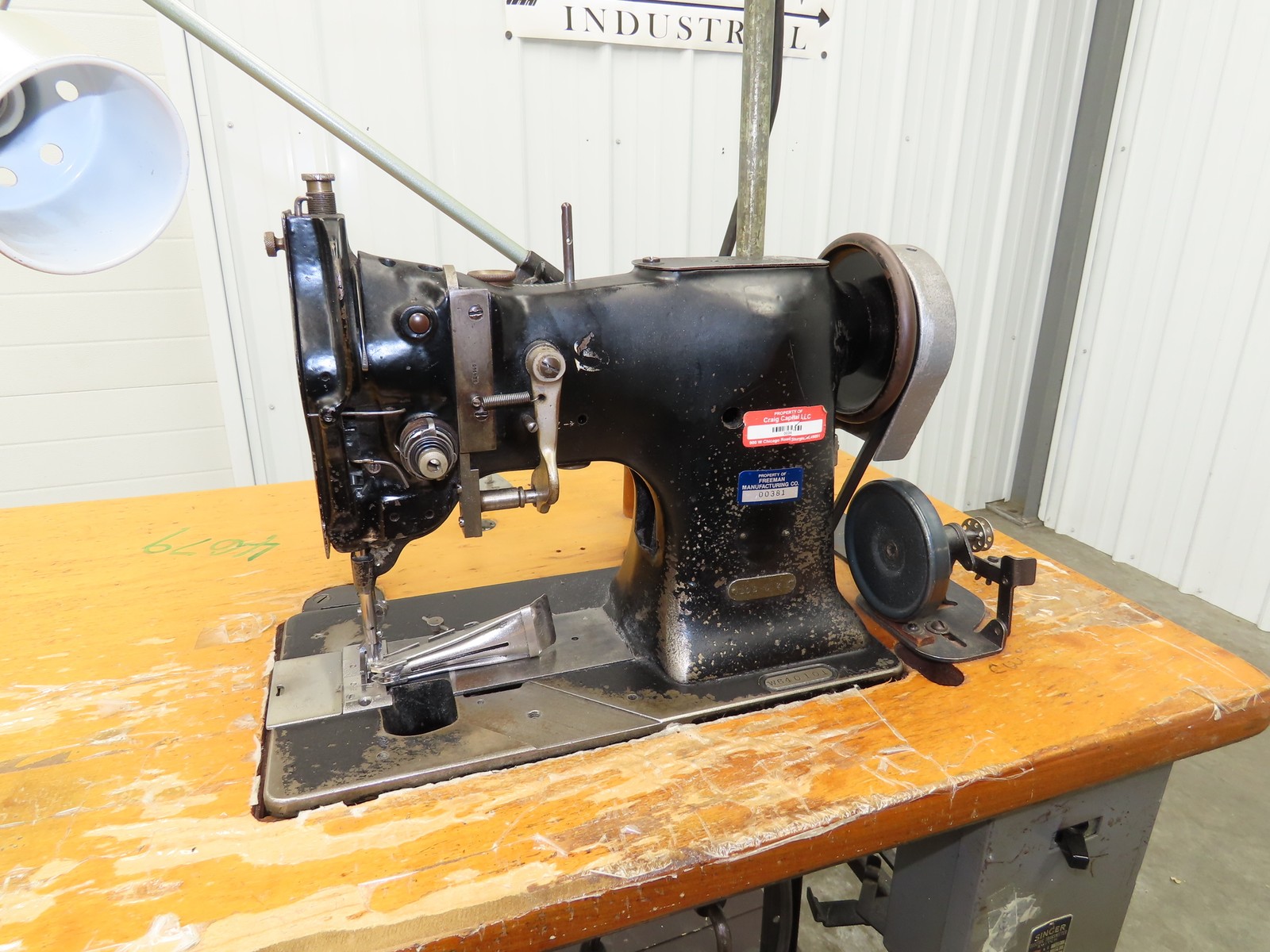 Singer 108W7 Industrial Sewing Walkling Foot Machine W/Vertical Shear 220VAC 3Ph