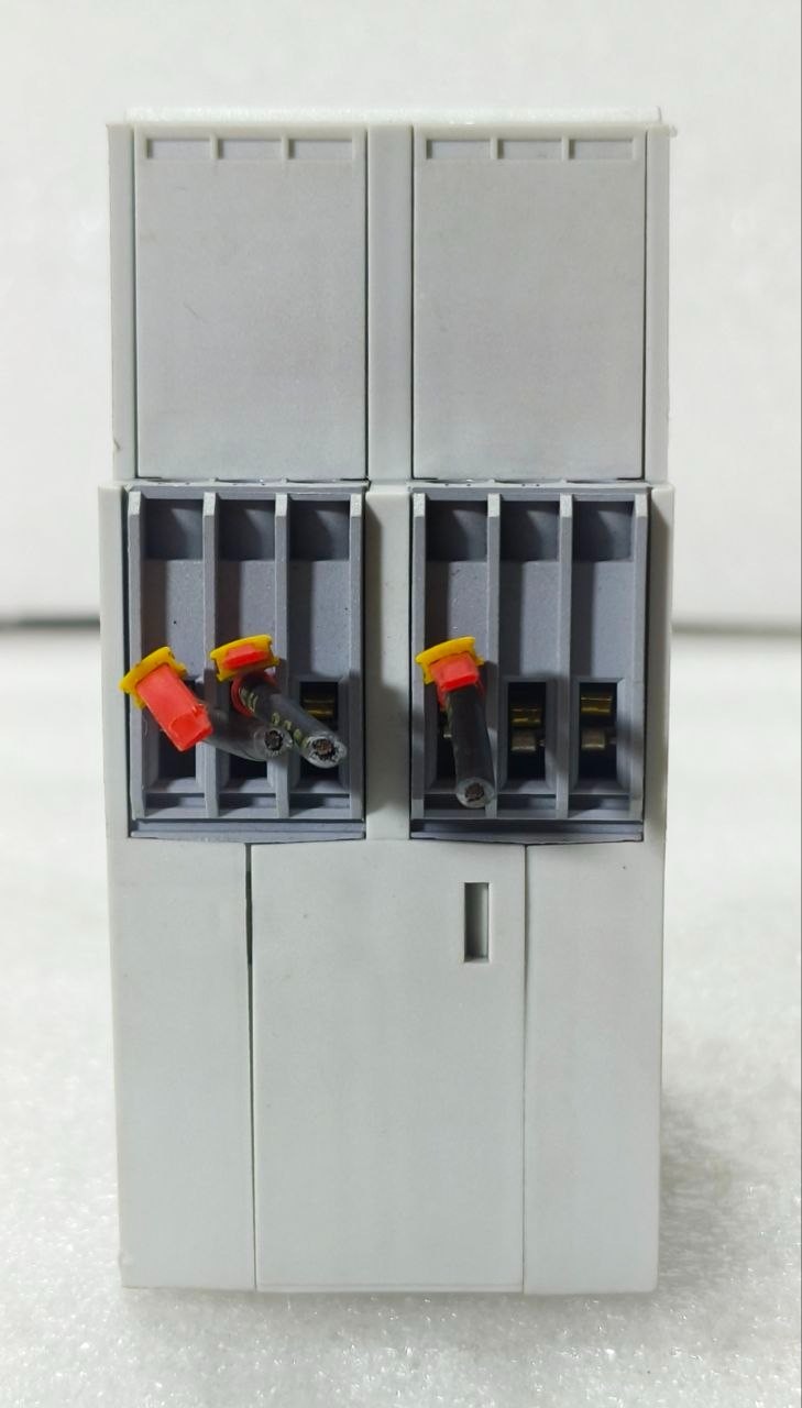 CARLO GAVAZZI DPC01DM44 TRUE RMS 3-PHASE VOLTAGE MONITORING RELAY – 208-690VAC