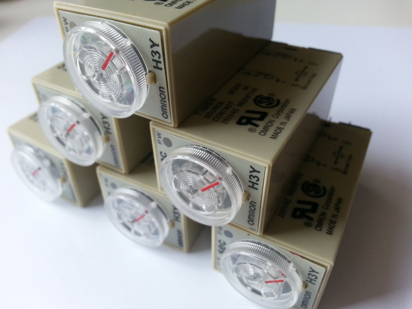 10pcs AC 220V ~ 240V Delay Timer Time Relay 0.2 ~5 MINUTE H3Y-2 DPDT 8Pins