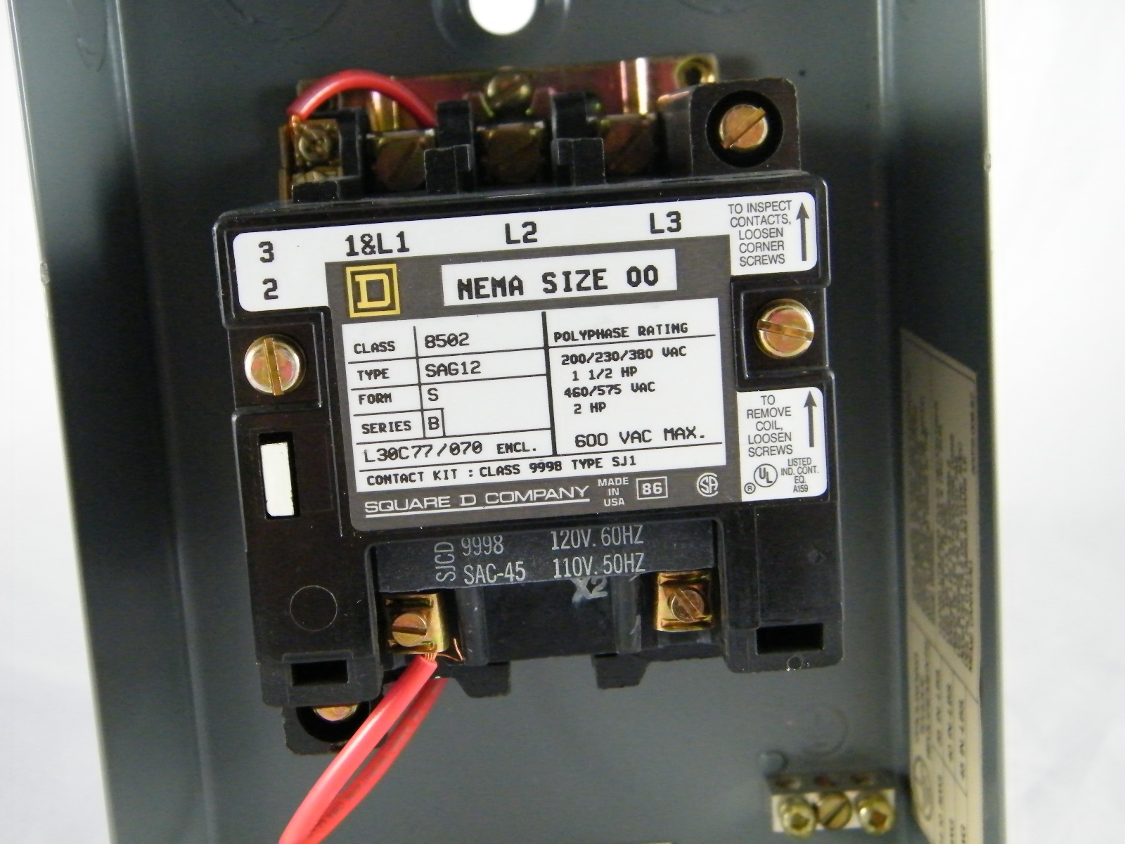SQUARE D AC MAGNETIC NEMA RATED CONTACTOR CLASS 8502 TYPE SAG12V02 3 PHASE 3 POL