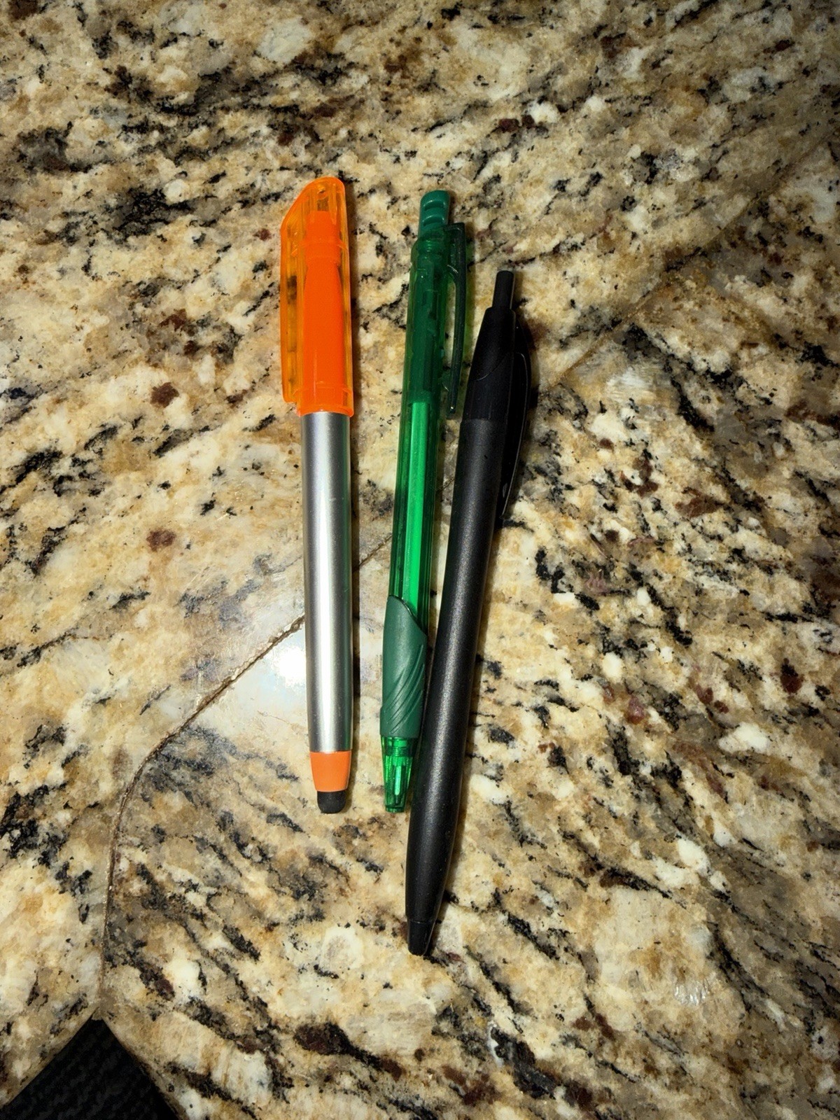 Assorted Ballpoint Pens Bulk Lot Various Colors Office Supply.