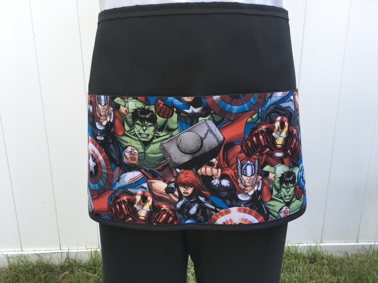 Black Waitress Apron Marvel,Super Heroes 3 Pockets Server Restaurant avengers