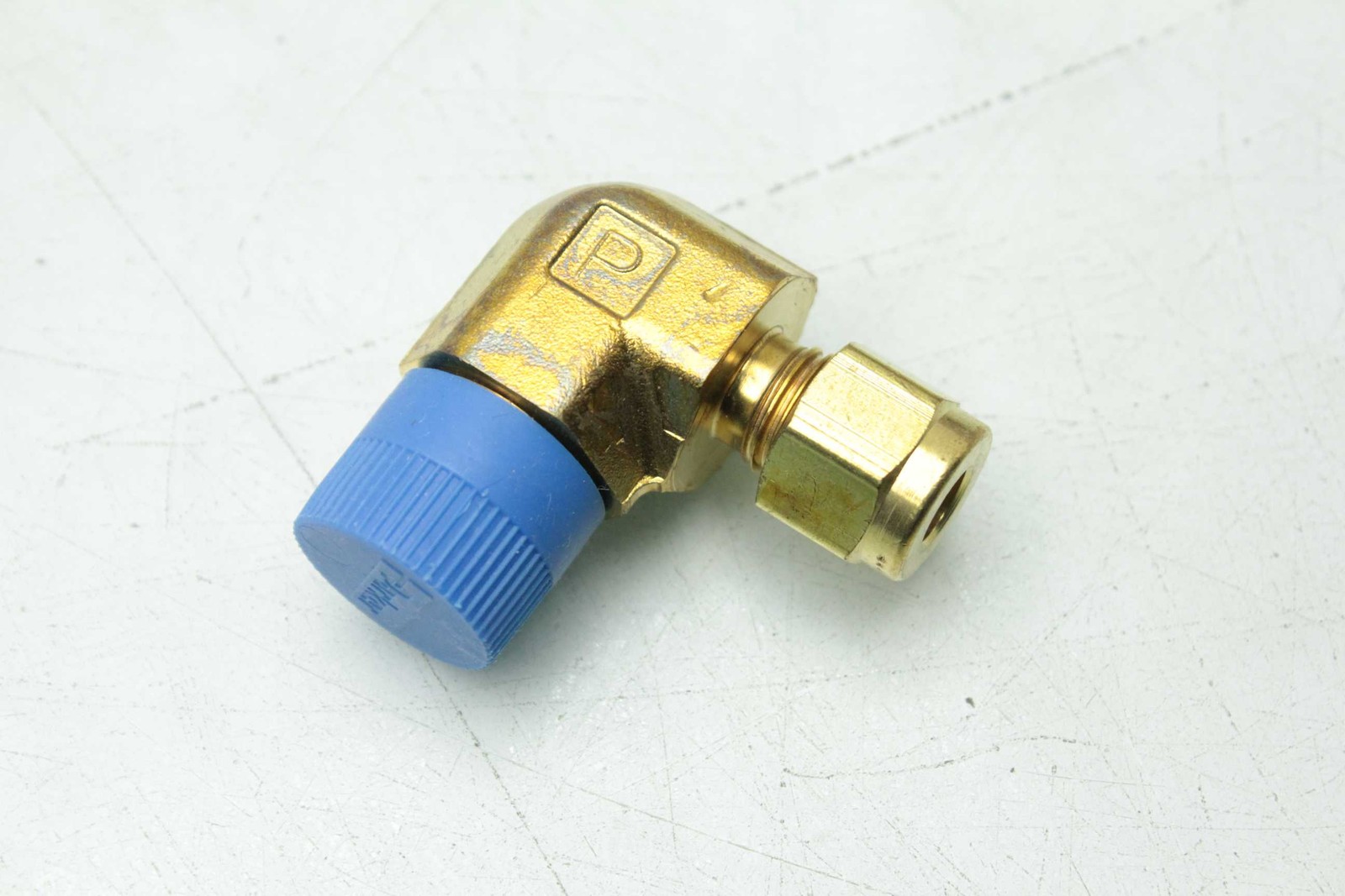 9 New Parker 4-6 CBZ-B CPI Male Elbows / 1/4″ Tube x 3/8″ MNPT / B-400-2-6