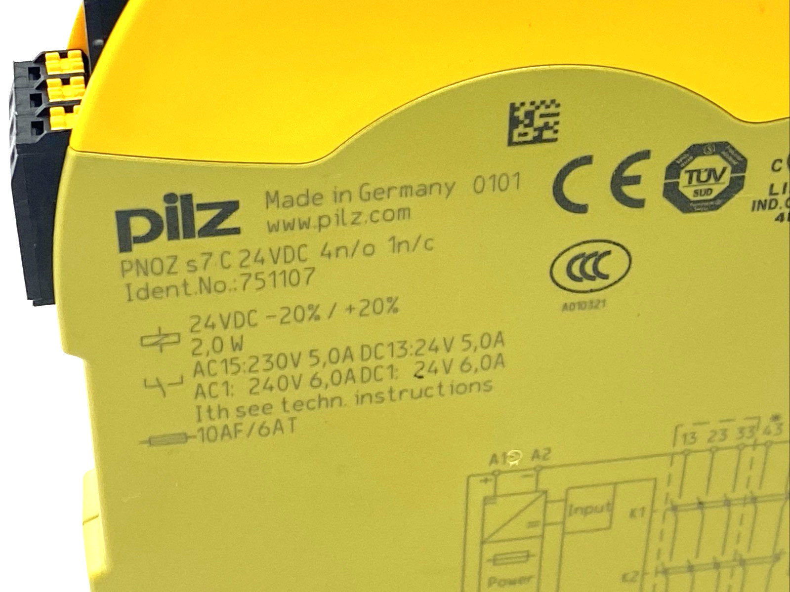 PILZ PNOZ s7 C 24VDC 4 n/o 1 n/c Safety Relay Expansion Module 24VDC, 751107